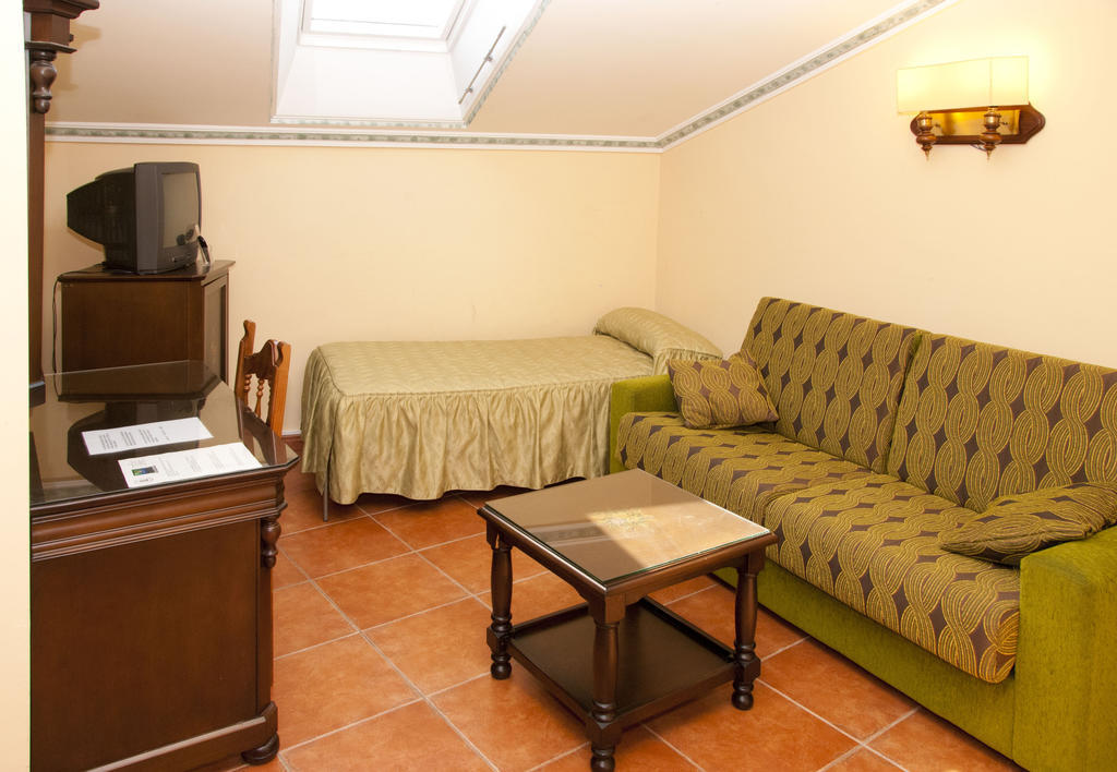 Hotel Santo Domingo De Silos Luaran gambar
