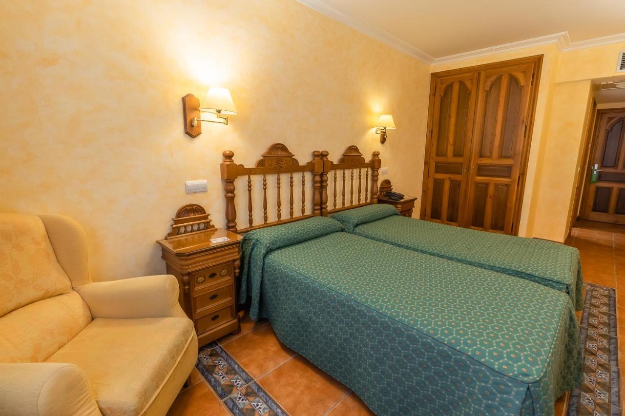 Hotel Santo Domingo De Silos Luaran gambar