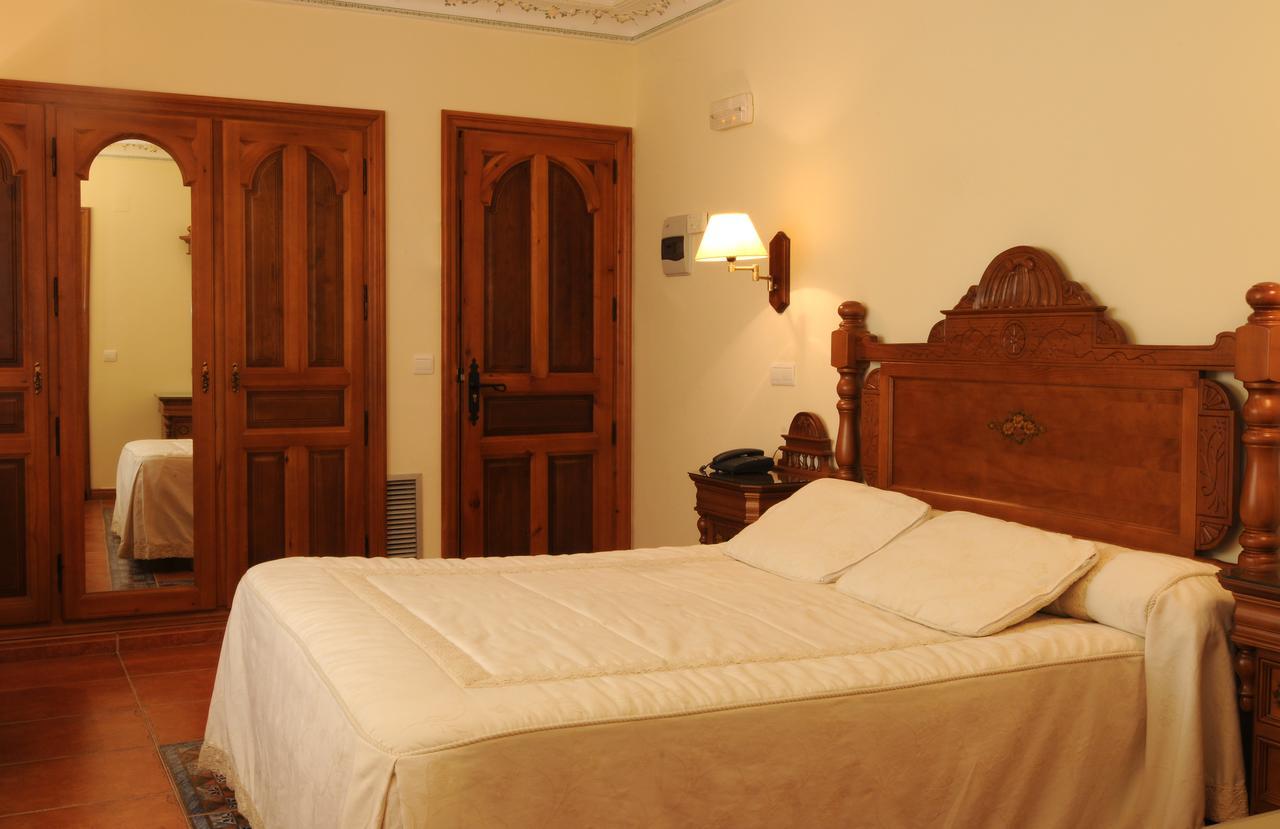 Hotel Santo Domingo De Silos Luaran gambar